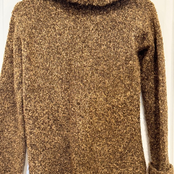 Villager A Liz Claiborne Company Women’s WoolPolyester Brown Sweater Warm Button - Picture 8 of 13